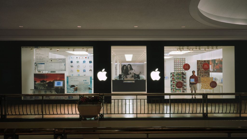 Cửa hàng đầu tiên của Apple chuyển đến địa điểm mới: 'Một chương mới sắp ra mắt'